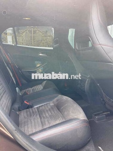 Mercedes-Benz GLA 250 4MATIC 2015 Nâu