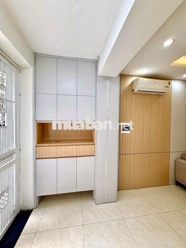 Cho thuê tập thể tầng 1 Nguyễn Chí Thanh 85m² 2PN, full đồ, ô tô, 13tr