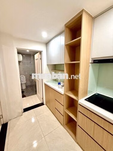 Cho thuê tập thể tầng 1 Nguyễn Chí Thanh 85m² 2PN, full đồ, ô tô, 13tr