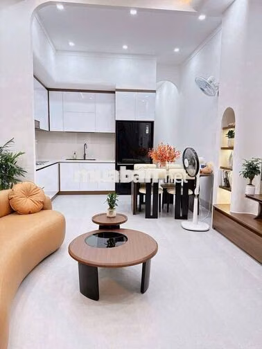 Bán nhà hẻm Tuệ Tĩnh 81m2 2PN sân ô tô full nội thất