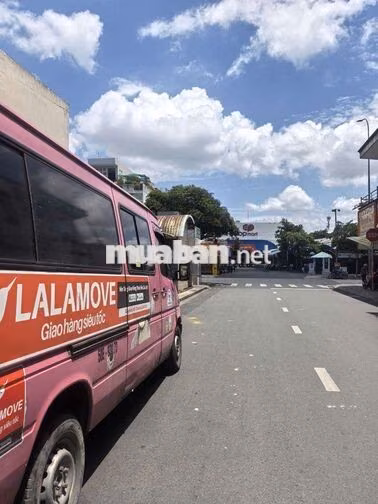 Mercedes-Benz Sprinter Van 2005 6 chỗ