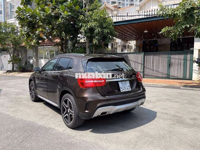 Mercedes-Benz GLA 250 4MATIC 2015 Nâu