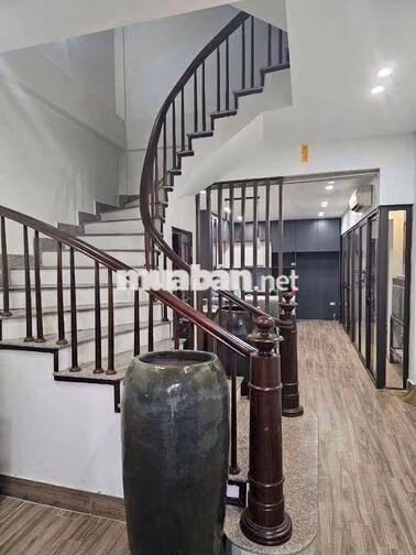 Cho thuê nhà riêng ngõ Hào Nam 60m² x 5 tầng, 6PN, đủ đồ, giá 19 triệu