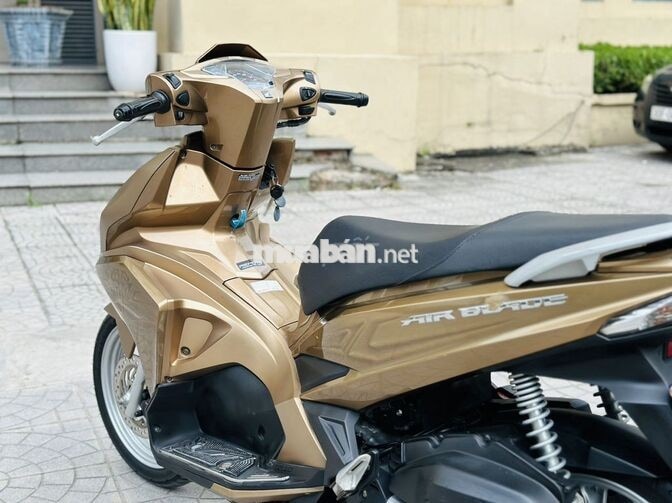 Honda Airblade 125 2018 Vàng đồng máy zin chất đẹp