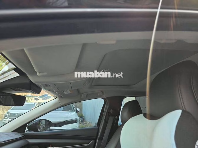Mazda Mazda 3 Premium 2023 Đen 23000 km