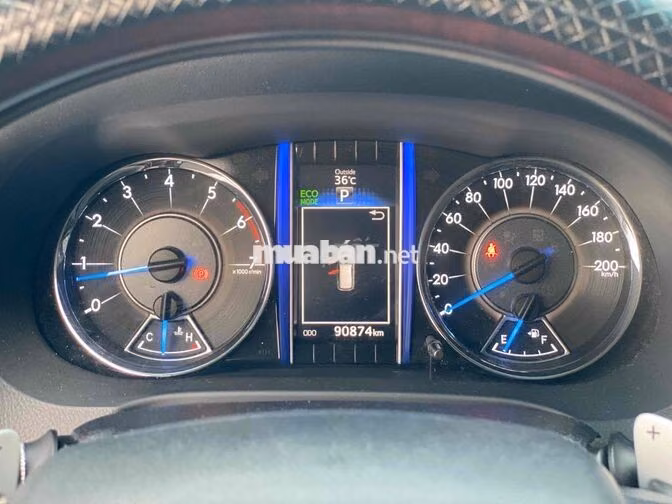 Toyota Fortuner 2.7V AT 2017 Đen 90.000km