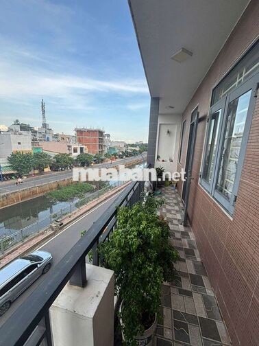 Bán nhà 2 mặt tiền siêu phẩm.Ấp chiến lược.Dien tích 52m vuông, giá TL