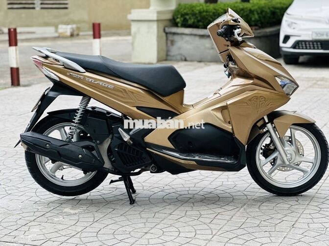 Honda Airblade 125 2018 Vàng đồng máy zin chất đẹp