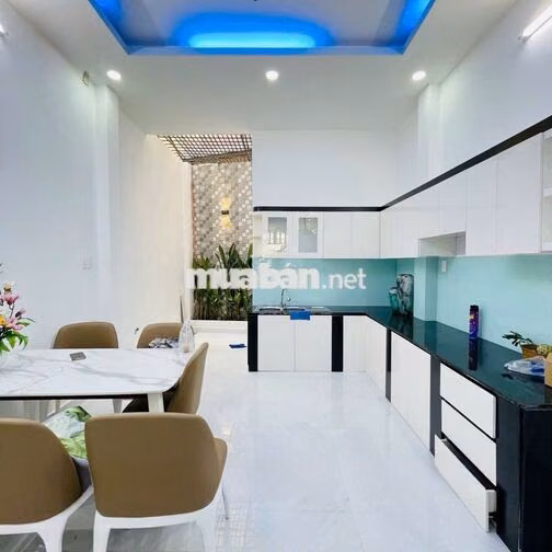 Cần cho thuê nhà HXH 217/3A Ba Tháng Hai, Phường 10, Quận 10