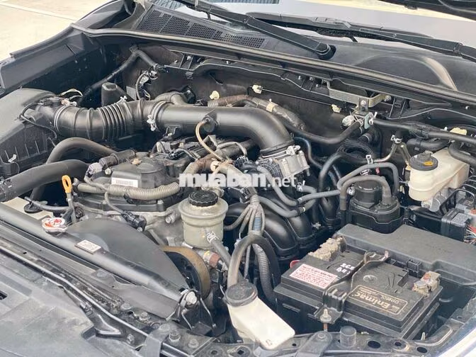 Toyota Fortuner 2.7V AT 2017 Đen 90.000km