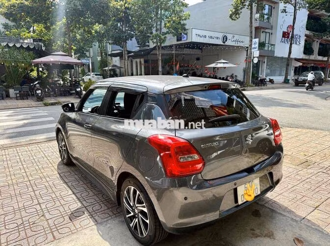 Suzuki Swift 2021 Tự động Ghế da Xám