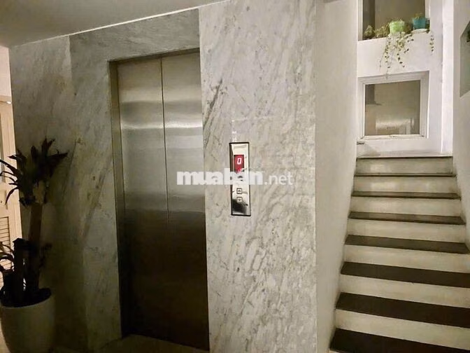 Cho thuê nhà văn phòng mặt tiền đường số phường Tân Phong Q7