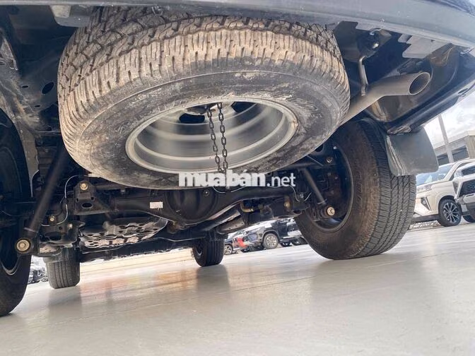 Toyota Fortuner 2.7V AT 2017 Đen 90.000km