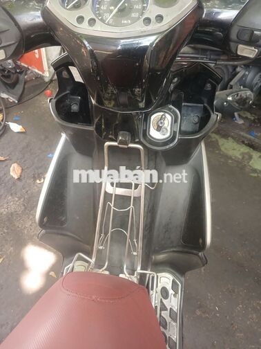 Yamaha Novo 4 Đen