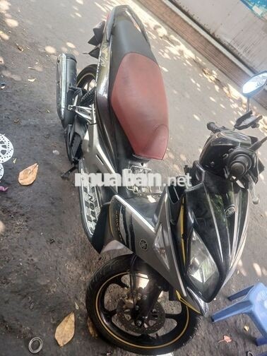 Yamaha Novo 4 Đen
