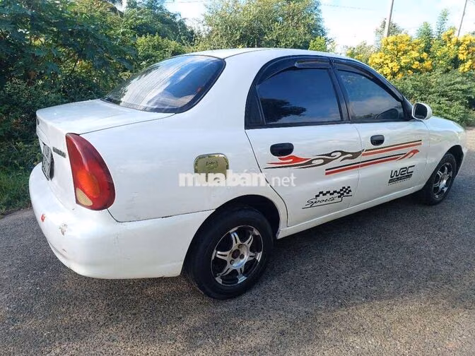 Daewoo Lanos 2004 Trắng Số sàn