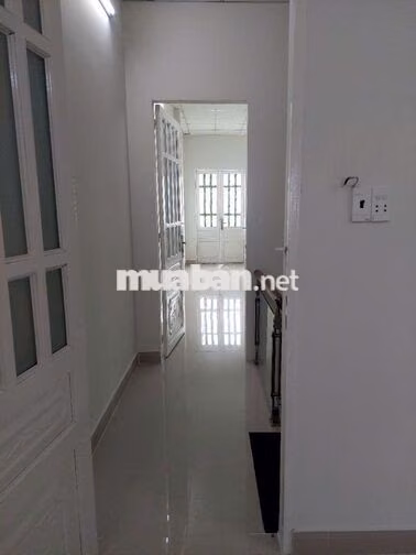 NHÀ 1 TRỆT 2 LẦU 3PN 2WC - NGAY LÒNG CHỢ - KD ĐA NGHỀ, LINH XUÂN