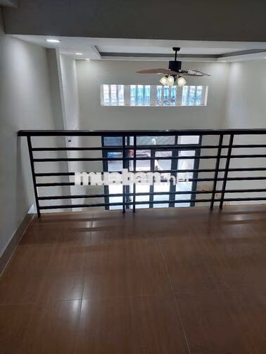 NHÀ 1 TRỆT 2 LẦU 3PN 2WC - NGAY LÒNG CHỢ - KD ĐA NGHỀ, LINH XUÂN