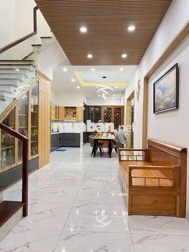 cho thuê nhà đẹp phù hợp vợ chồng nước ngoài ở