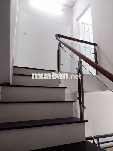 NHÀ 1 TRỆT 2 LẦU 3PN 2WC - NGAY LÒNG CHỢ - KD ĐA NGHỀ, LINH XUÂN