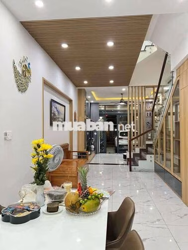 cho thuê nhà đẹp phù hợp vợ chồng nước ngoài ở