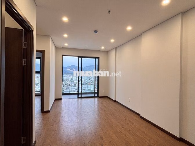 Chính chủ Cho thuê chung cư mới chưa ở 2Pn gần biển