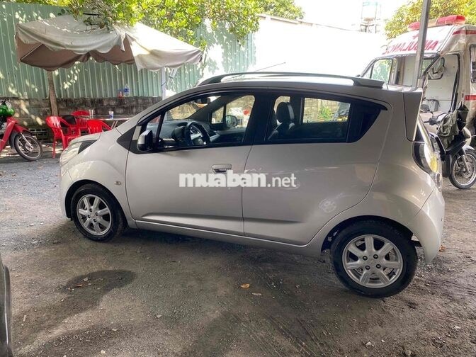 Xe spark số sàn đời 2011 bản đủ thắng ABS máy 1.2