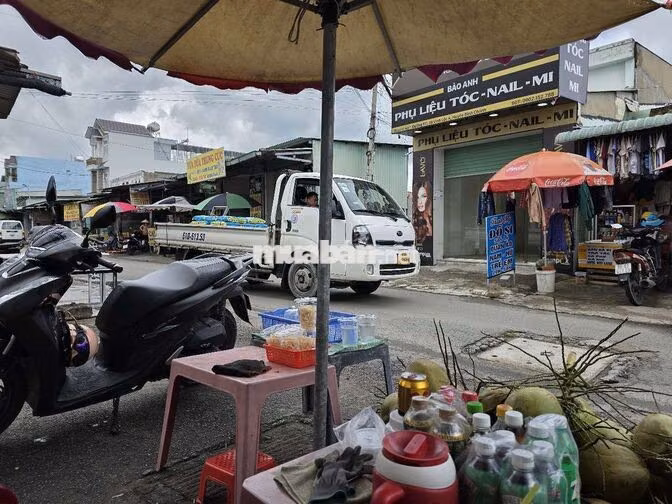 Căn Góc MT Chợ Đường Lê Thị Ngay