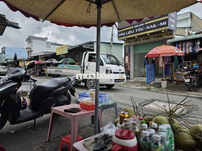 Căn Góc MT Chợ Đường Lê Thị Ngay