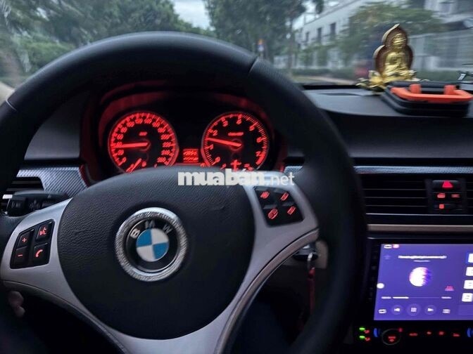 BMW 325i Trắng Đức 5 chỗ