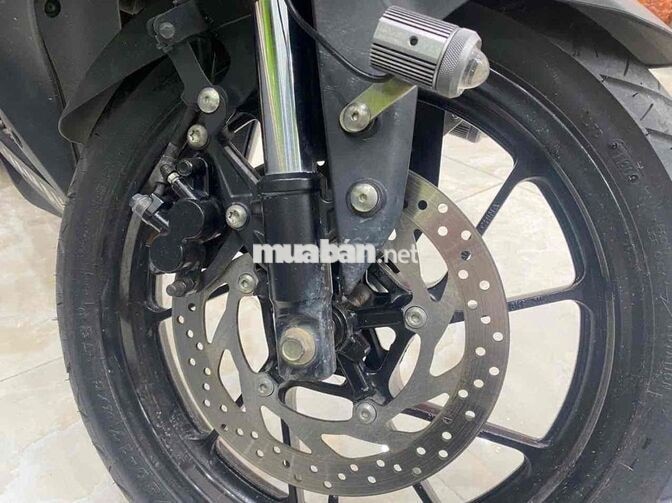 Yamaha R15 (chia lại cho ai muốn chạy)