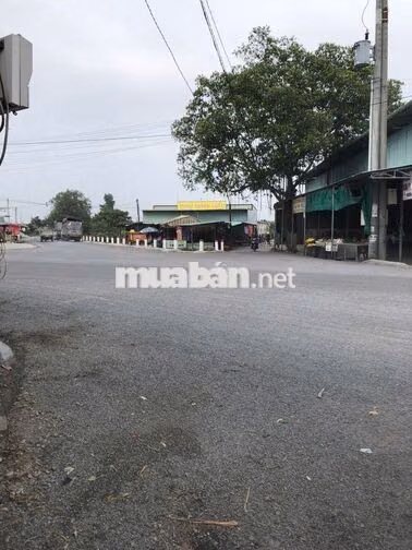BÁN ĐẤT LONG AN 2000m2, Kèm dãy nhà trọ.