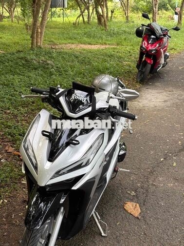 Honda Vario 2019 Trắng đen Xe tay ga
