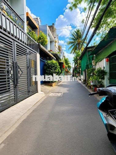 Chính Chủ bán nhà 3 tầng gần chợ đầu mối Thủ Đức