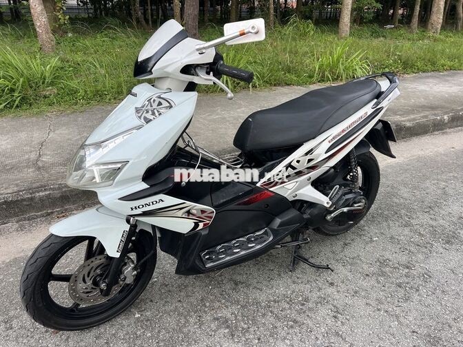 Honda Air Blade Trắng đen