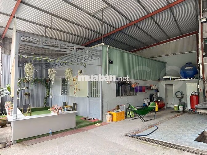 Kho xưởng 826 m² nhánh đường Quốc Lộ 1A, P. Cái Răng