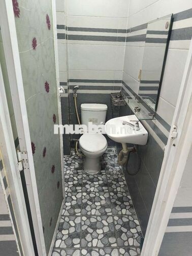 Cho thuê nhà nguyên căn nhà mới 2 phòng ngủ 2wc 
