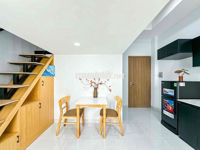 DUPLEX BANCON 100% MỚI XÂY ĐƯỜNG LÂM VĂN BỀN, GẦN ĐH UFM