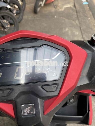 Honda Vario 125cc 2025 Đỏ 5000 km tstp chính chủ