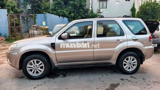 Ford Escape 2011 Tự động Vàng cát