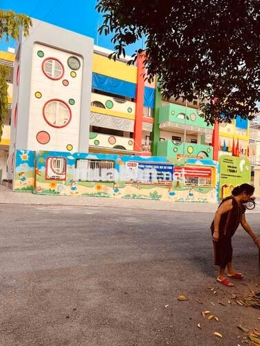 Cho Thuê Nhà Ngay Cầu An Lộc DT 4,5x23m 1Trệt 2Lầu 4Pn 4Wc Sân Thượng