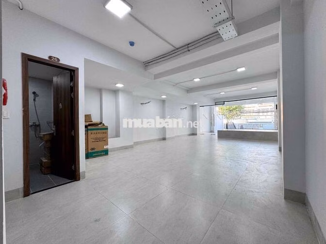 Mặt bằng kinh doanh mới 100% mặt tiền Huỳnh Tấn Phát Quận 7 sát PMH Q4