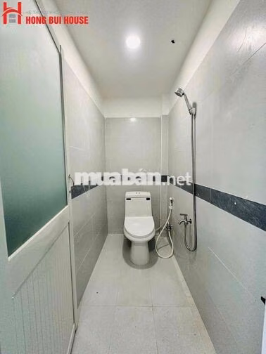 PHÒNG MỚI XÂY 100%_GẦN UTH CS3_GÁC ĐÚC CAO KHÔNG ĐỤNG ĐẦU