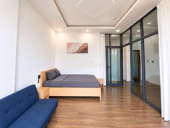 CĂN HỘ 1 PHÒNG NGỦ - GIÁ 9.500.000 VNĐ/THÁNG - CỬA SỔ LỚN , THOÁNG MÁT