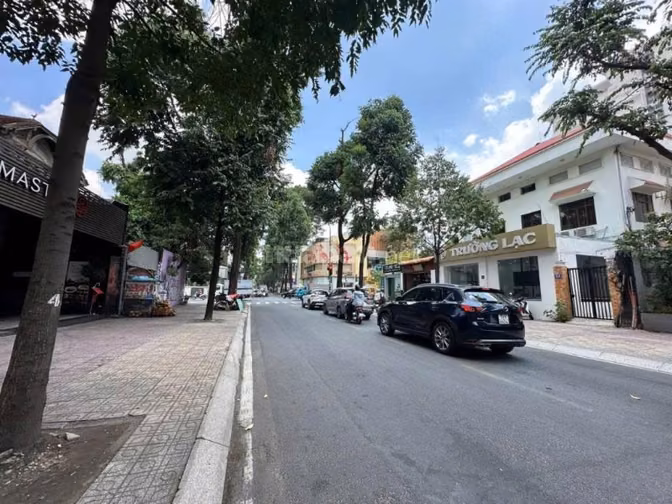 Cho Thuê Biệt Thự 6B Lê Quý Đôn, Quận 3 - Ngang 10m - Trung Tâm Quận 3