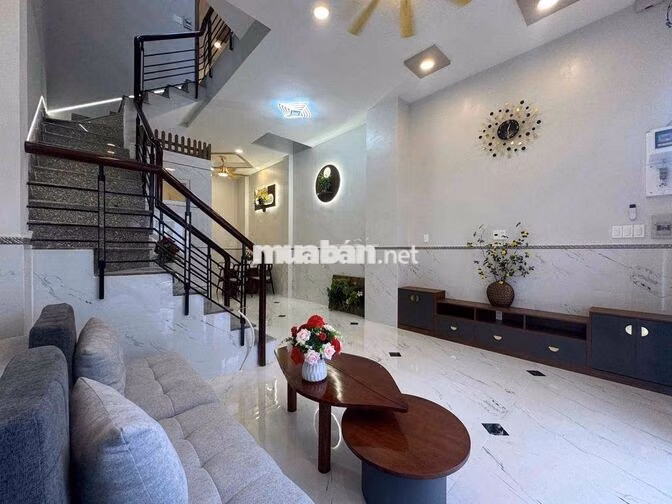 HẺM 13m MAI XUÂN THƯỞNG Q6 hơn 8Đ