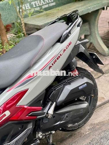 Honda Airblade 160 ABS 2025 Trắng đỏ 1 chủ