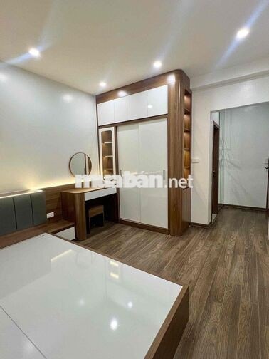 Căn hộ tại tòa CT2 Bắc Linh Đàm:  - Diện tích: 82m²  -Thiết kế: 3N2WC