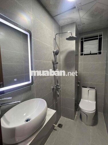 Căn hộ tại tòa CT2 Bắc Linh Đàm:  - Diện tích: 82m²  -Thiết kế: 3N2WC
