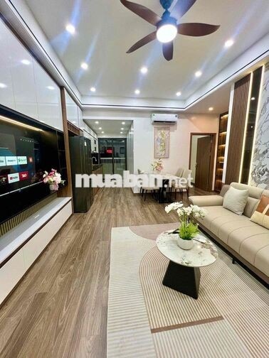 Căn hộ tại tòa CT2 Bắc Linh Đàm:  - Diện tích: 82m²  -Thiết kế: 3N2WC